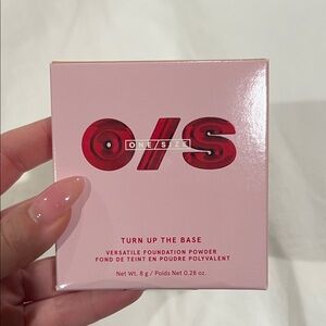 ONE/SIZE Versatile Foundation Powder - MEDIUM 1N